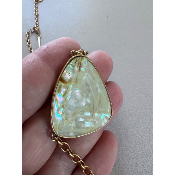 NWT Kendra Scott "McKenna" Pendant Necklace, Vintage Gold and Abalone Stone - Picture 3 of 11
